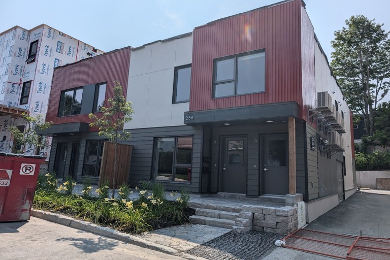 Community Fridges Gain Momentum in Vancouver Neighborhoods